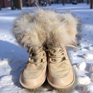 Women's 7.5 SOREL KAYA Beige Suede/Leather Thinsulate Winter Boots Appear Unworn